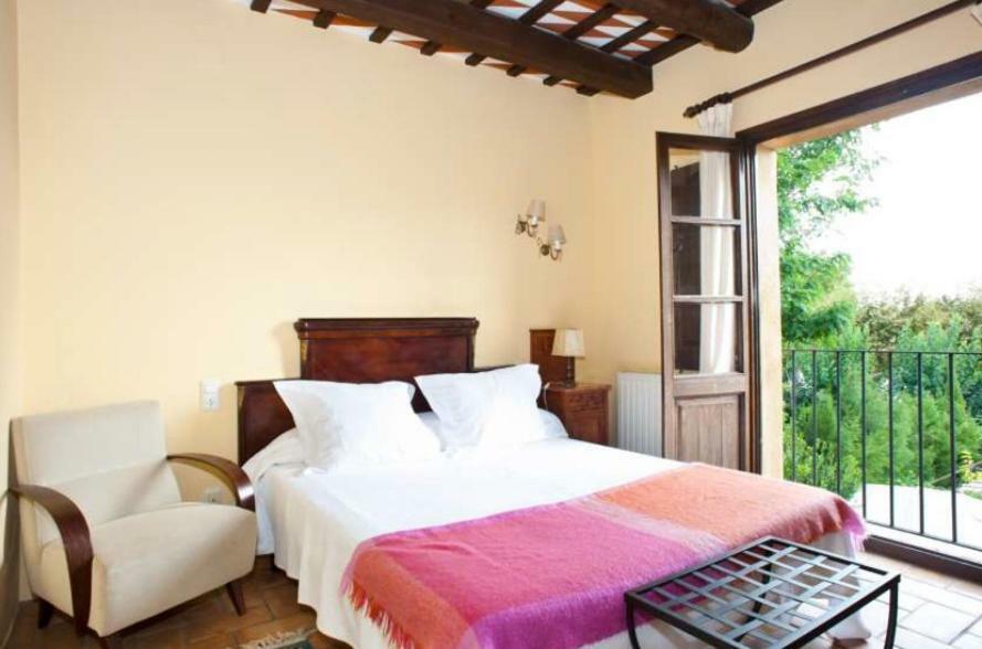 Hostal La Riera Torroella de Montgrí Eksteriør bilde